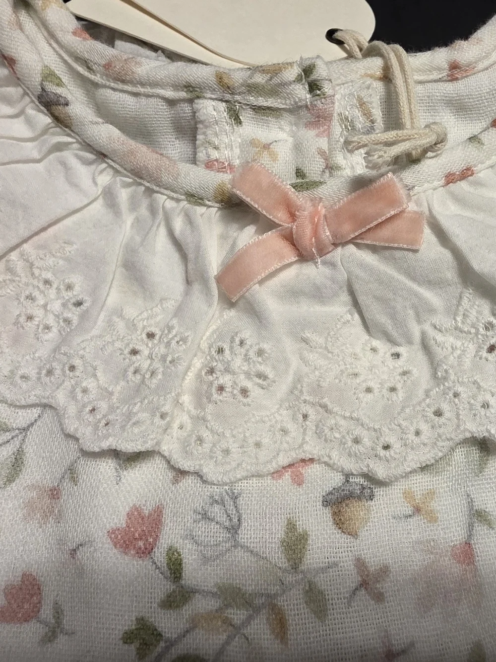 Delicate Floral Ruffle Collar Baby Romper - White with Pink & Green